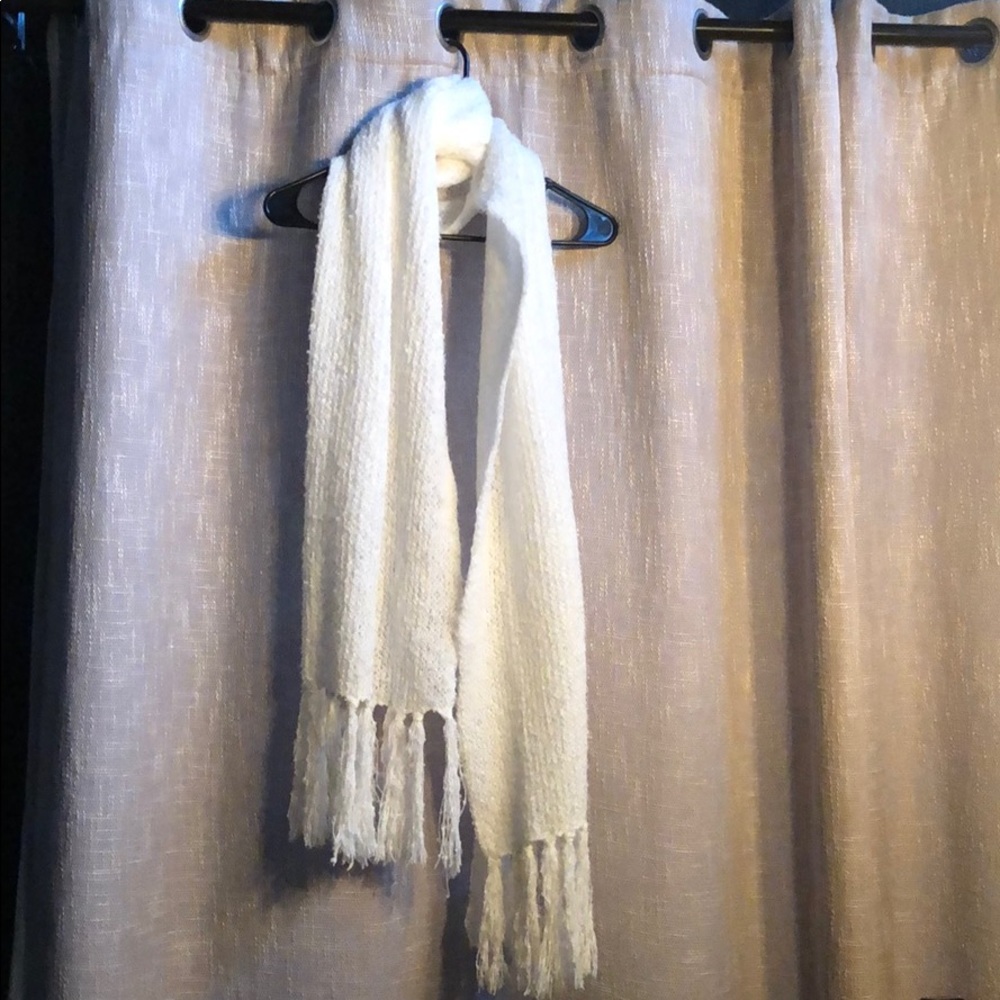Lauren Conrad cream scarf with tassels